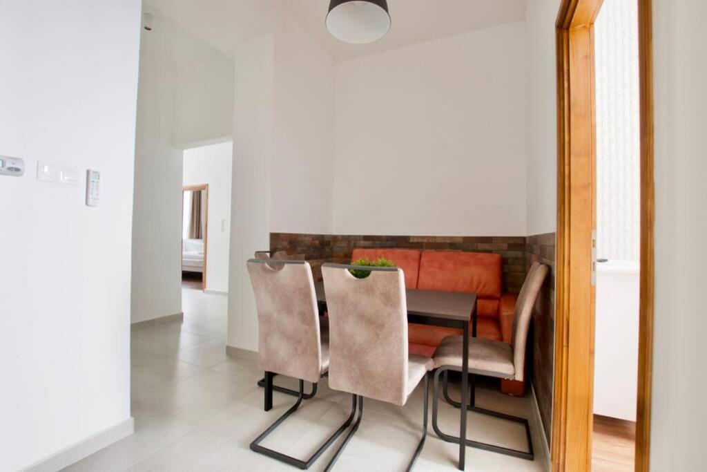 Premium Apartment By Hi5 - Central 3 Bedroom Budapeşte Dış mekan fotoğraf